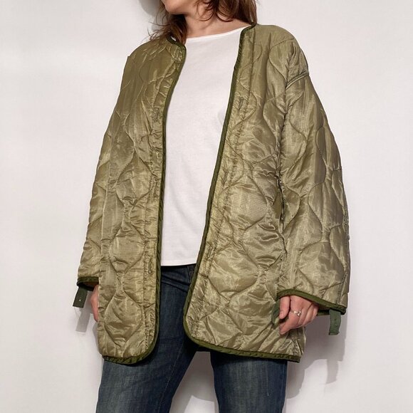 Vintage Asymmetrical Army Green MILITARY Quilted Liner Jacket! Large - Picture 8 of 10